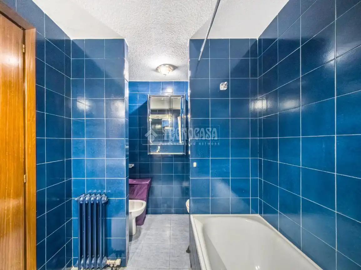 Baño de Piso en venta en Madrid con Aire acondicionado, Calefacción y Terraza