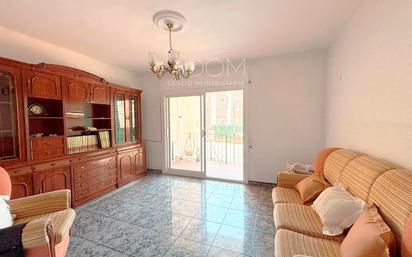 Living room of Flat for sale in Premià de Mar  with Heating, Terrace and Balcony