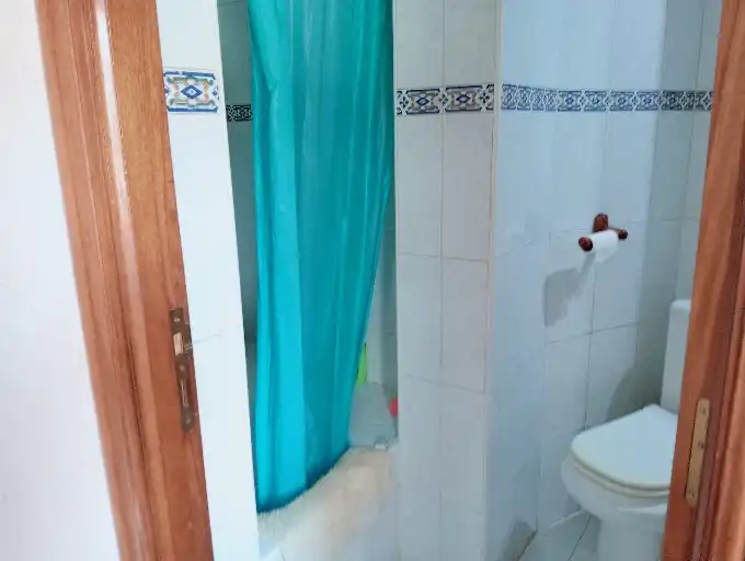 Badezimmer von Wohnung zum Verkauf in Santander mit Parkett, Möbliert und Waschmaschine