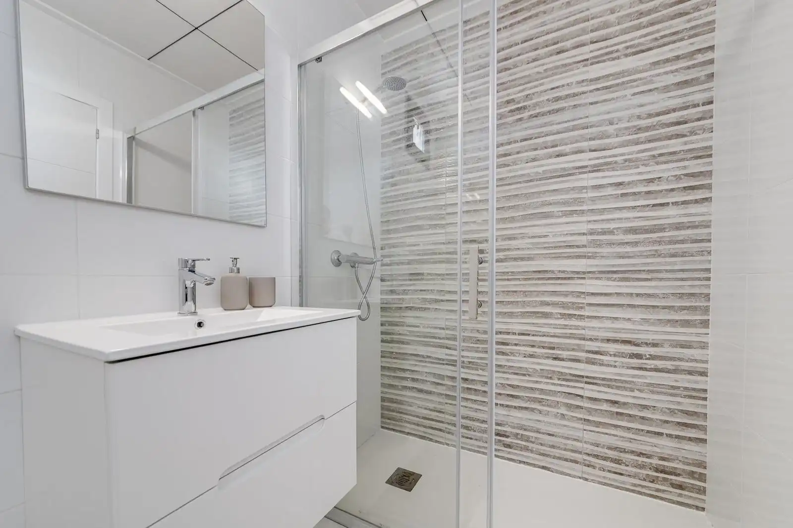 Baño de Casa o chalet en venta en Orihuela con Aire acondicionado, Calefacción y Jardín privado