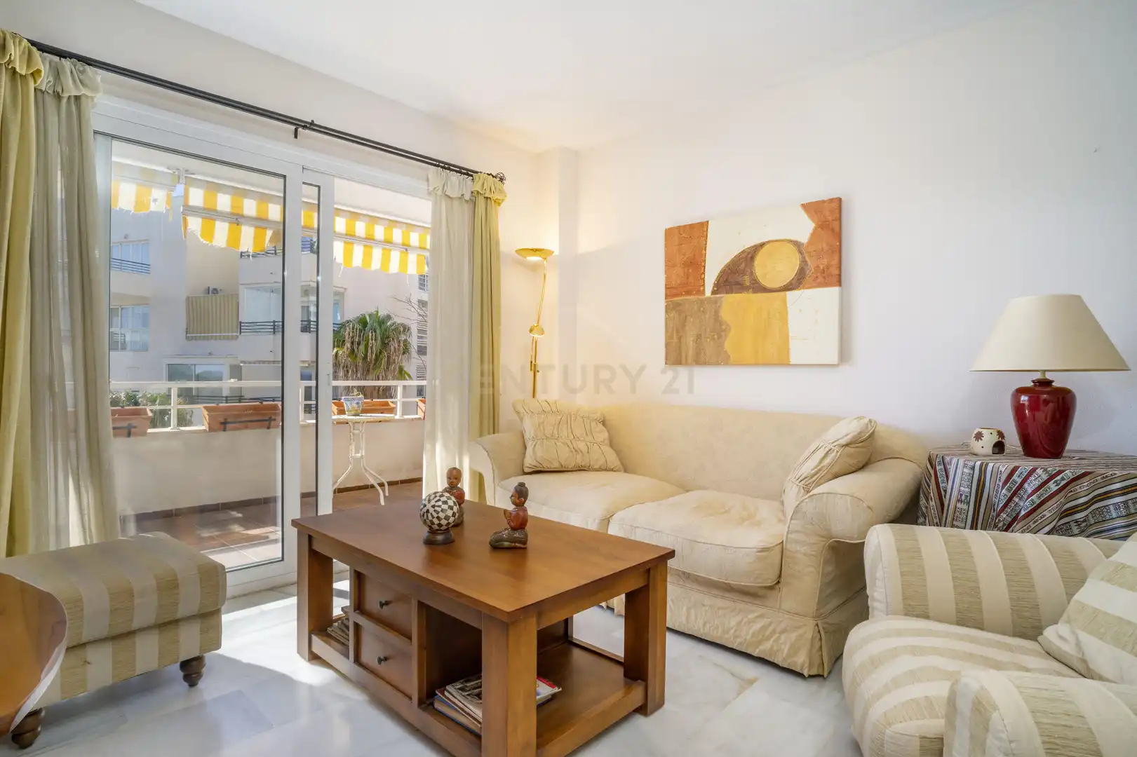 Sala d'estar de Pis en venda en Benalmádena amb Forn i Rentadora
