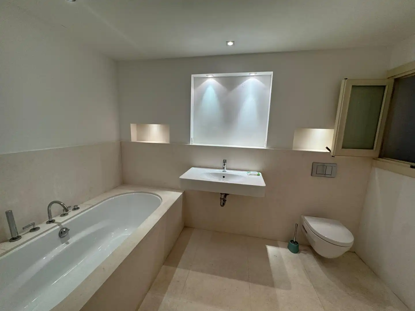 Baño de Piso en venta en  Palma de Mallorca con Aire acondicionado, Parquet y Terraza