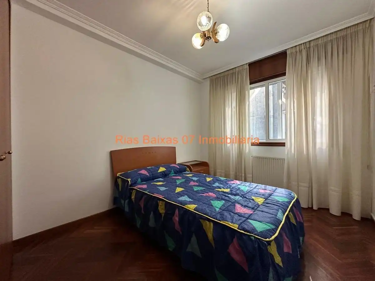 Habitación de Piso en venta en Vigo  con Calefacción