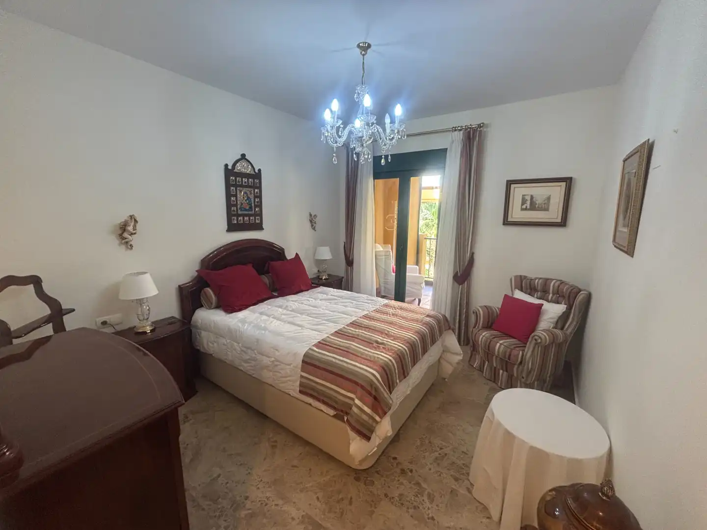 Habitación de Piso en venta en Marbella con Aire acondicionado, Terraza y Amueblado