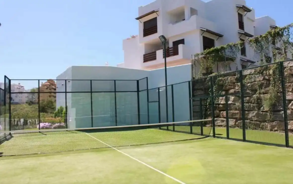 Jardín de Apartamento de alquiler en Estepona con Aire acondicionado, Terraza y Piscina