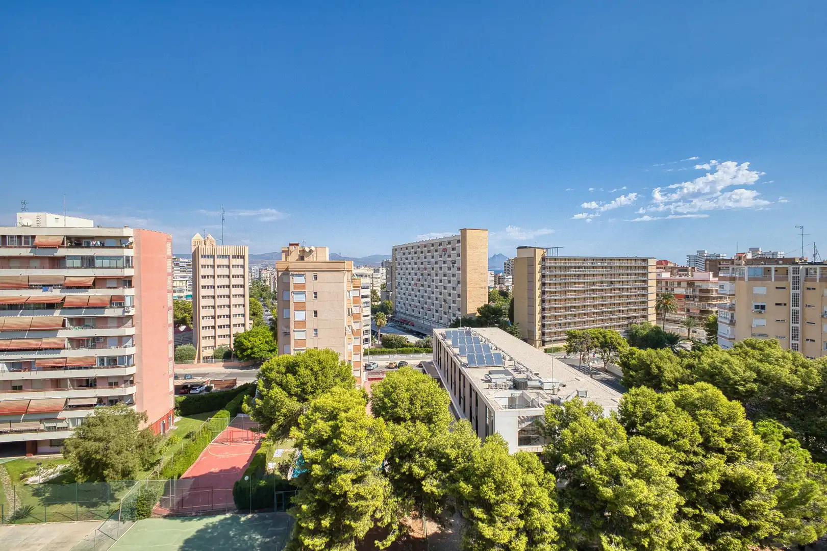 Pis amb piscina de lloguer a Carrer Anguila, imagen 7