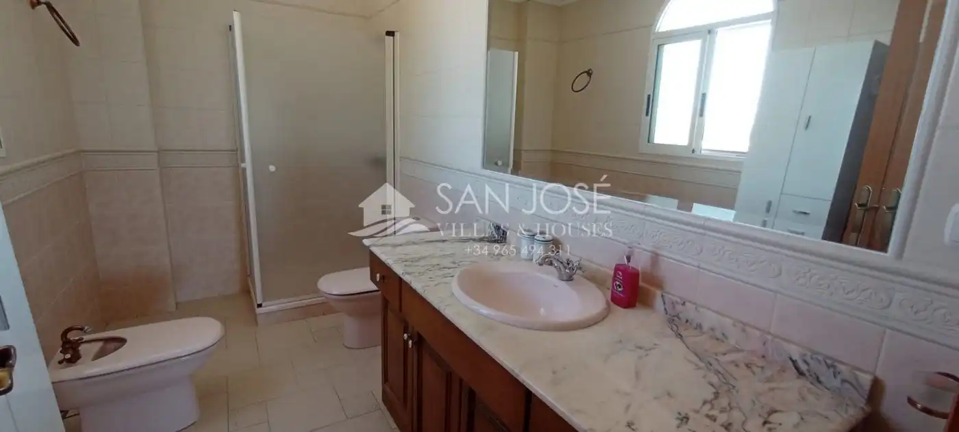 Baño de Casa o chalet en venta en Crevillent con Aire acondicionado, Calefacción y Jardín privado