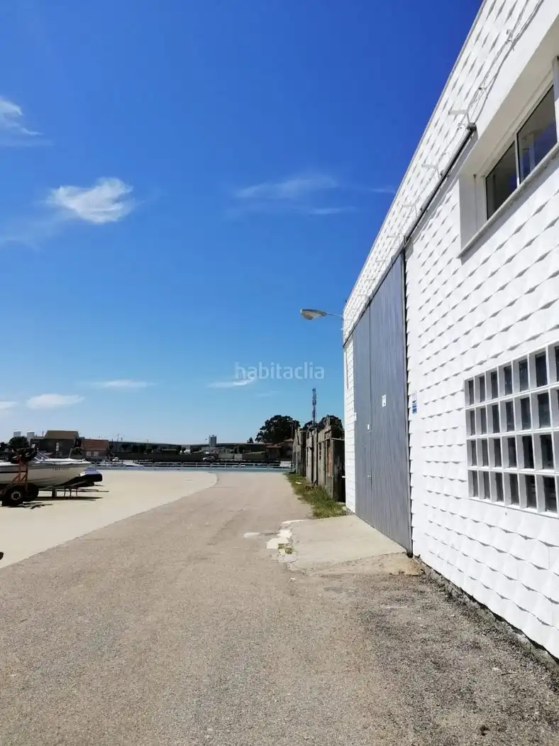 Industrial building to rent in Rúa Porto Meloxo 135, imagen 2