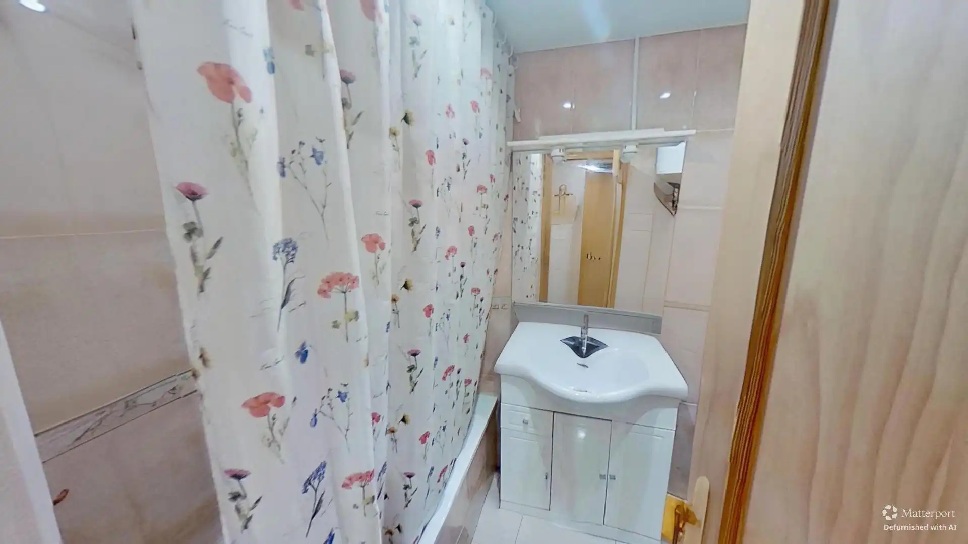 Bathroom of Flat for sale in Alicante / Alacant  with Air Conditioner, Furnished and Balcony