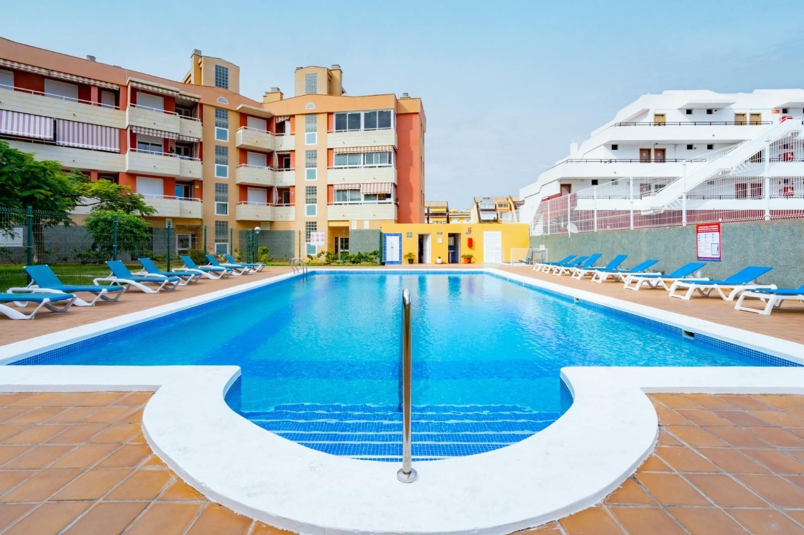 Swimming pool of Flat for sale in Arona