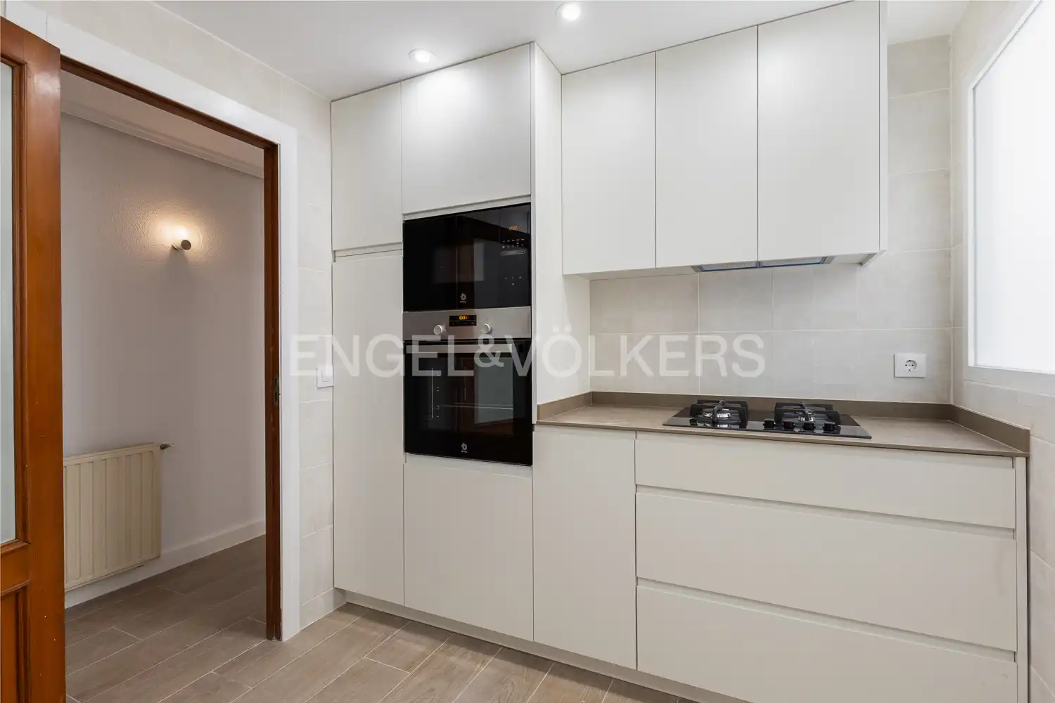 Küche von Wohnung zur Miete in Valencia mit Klimaanlage, Heizung und Terrasse