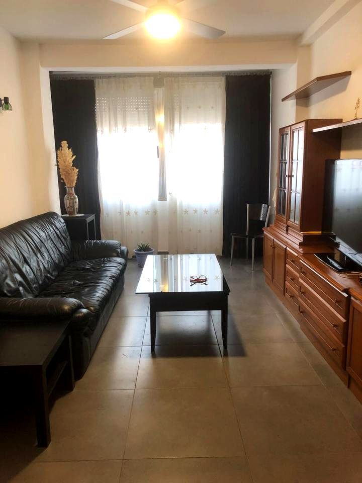 3 hab, 77m² en Quintana, Ciudad Lineal,  Madrid Capital - Image 2