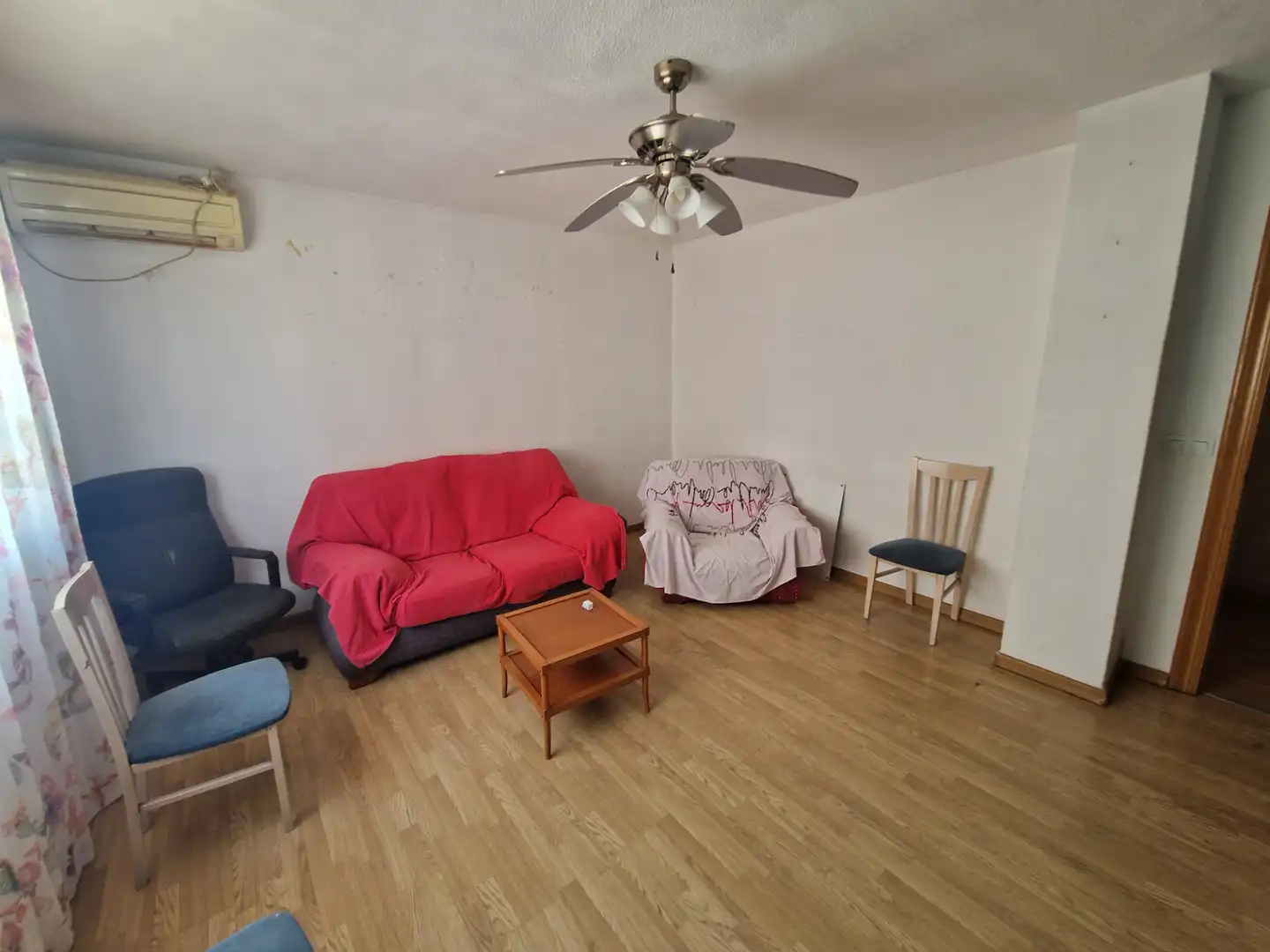 Sala d'estar de Pis en venda en Murcia amb Moblat, Forn i Rentadora