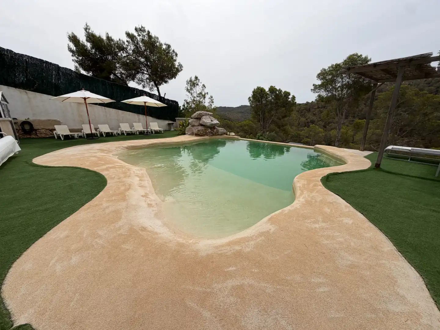Piscina de Casa o chalet en venta en Sant Pere de Ribes con Aire acondicionado, Calefacción y Jardín privado