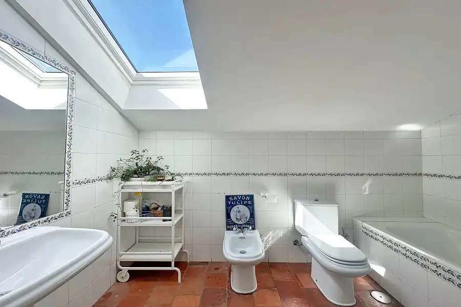 Bathroom of Houses for sale in Hoyo de Manzanares  with Air Conditioner, Heating and Private garden