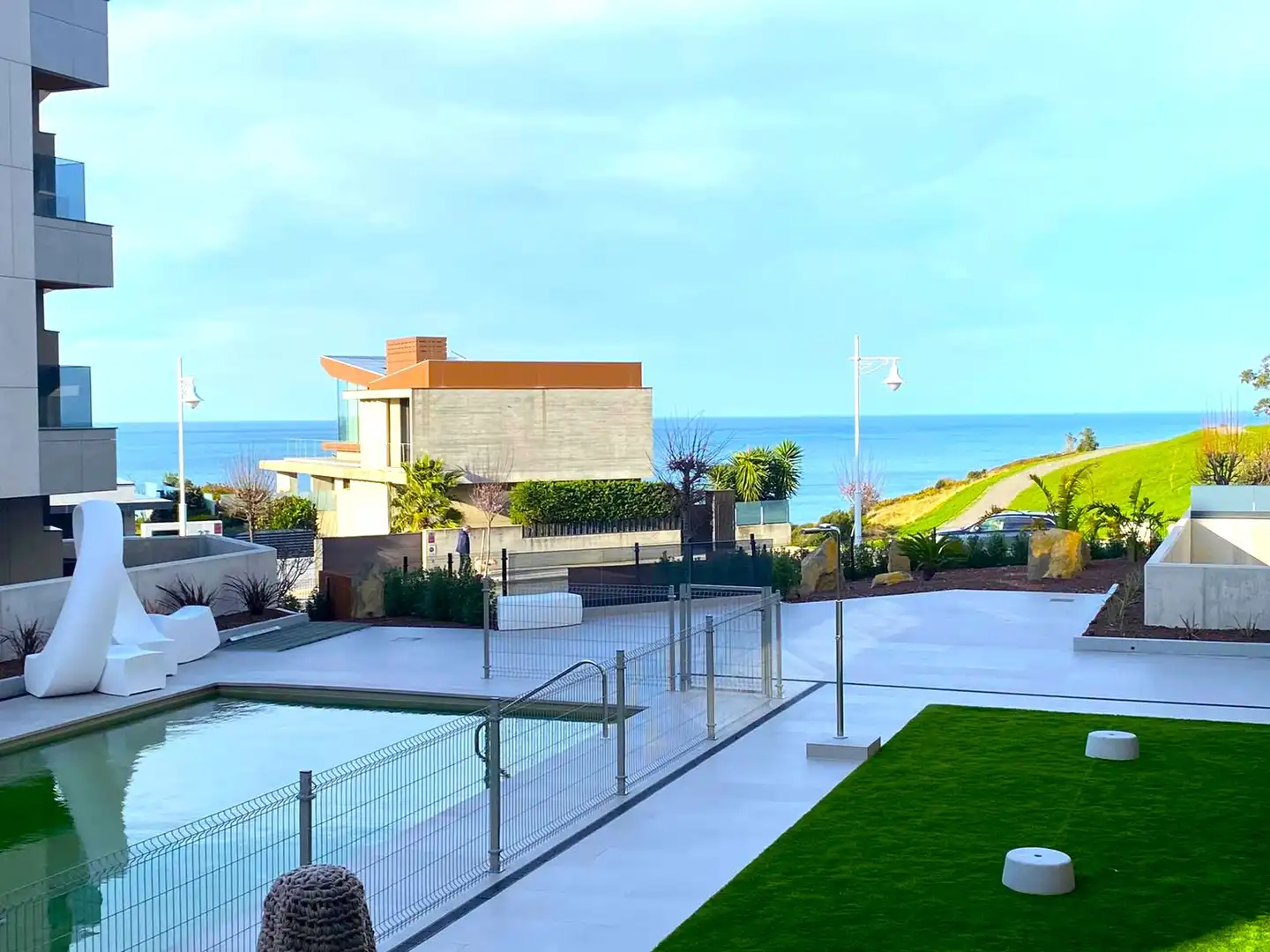 Swimming pool of Flat for sale in Castro-Urdiales  with Heating, Parquet flooring and Terrace
