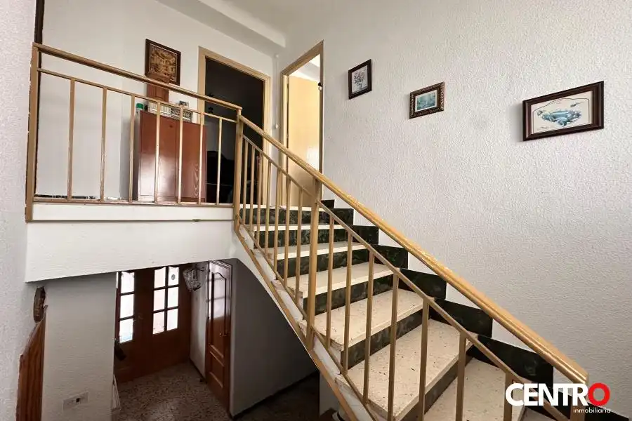Casa o xalet en venda en Guadahortuna amb Jardí privat