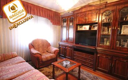 Living room of Flat for sale in Basauri   with Balcony