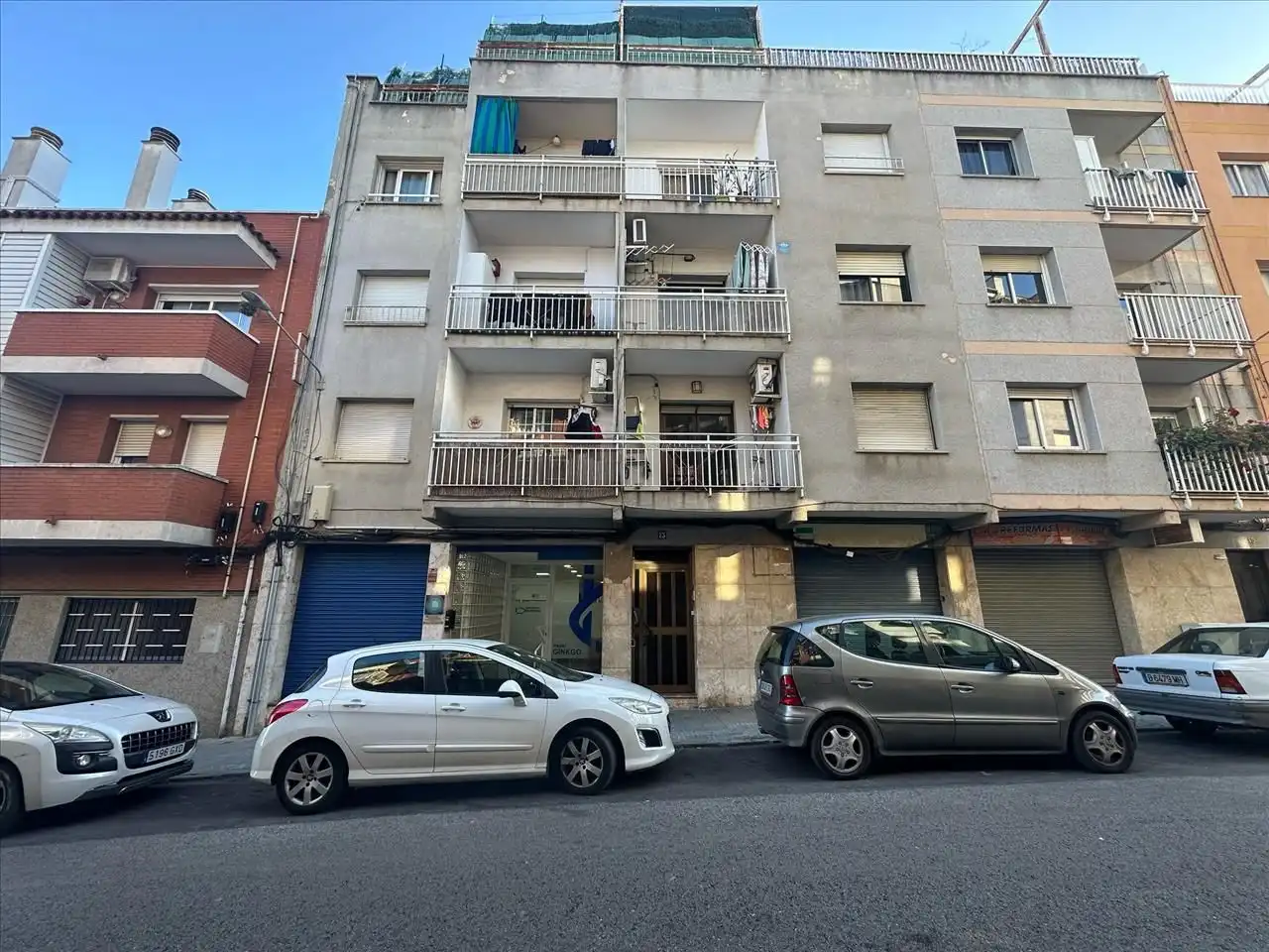 Außenansicht von Wohnungen zum Verkauf in Sant Boi de Llobregat