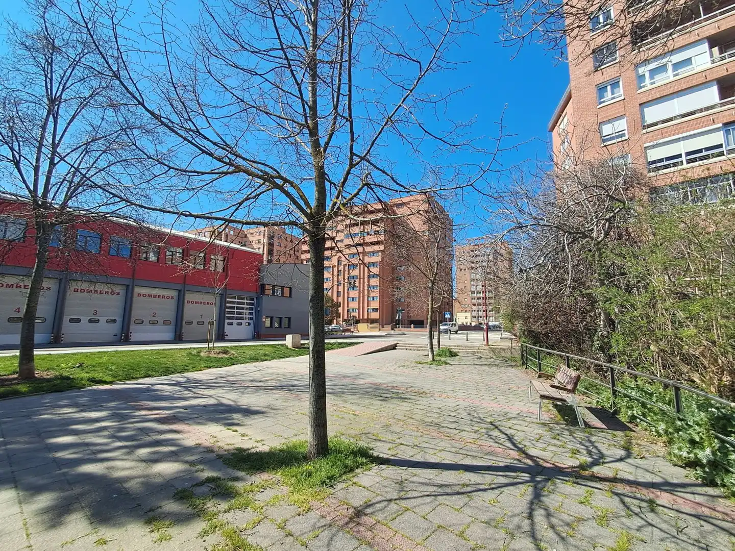 Vista exterior de Piso en venta en Valladolid con Calefacción, Parquet y Balcón