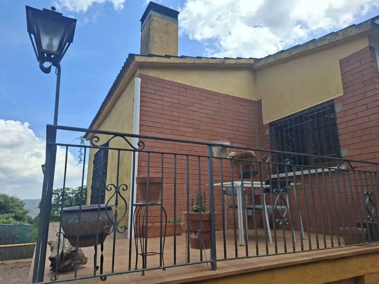 Vista exterior de Pis en venda en Sant Llorenç Savall amb Jardí privat, Terrassa i Traster