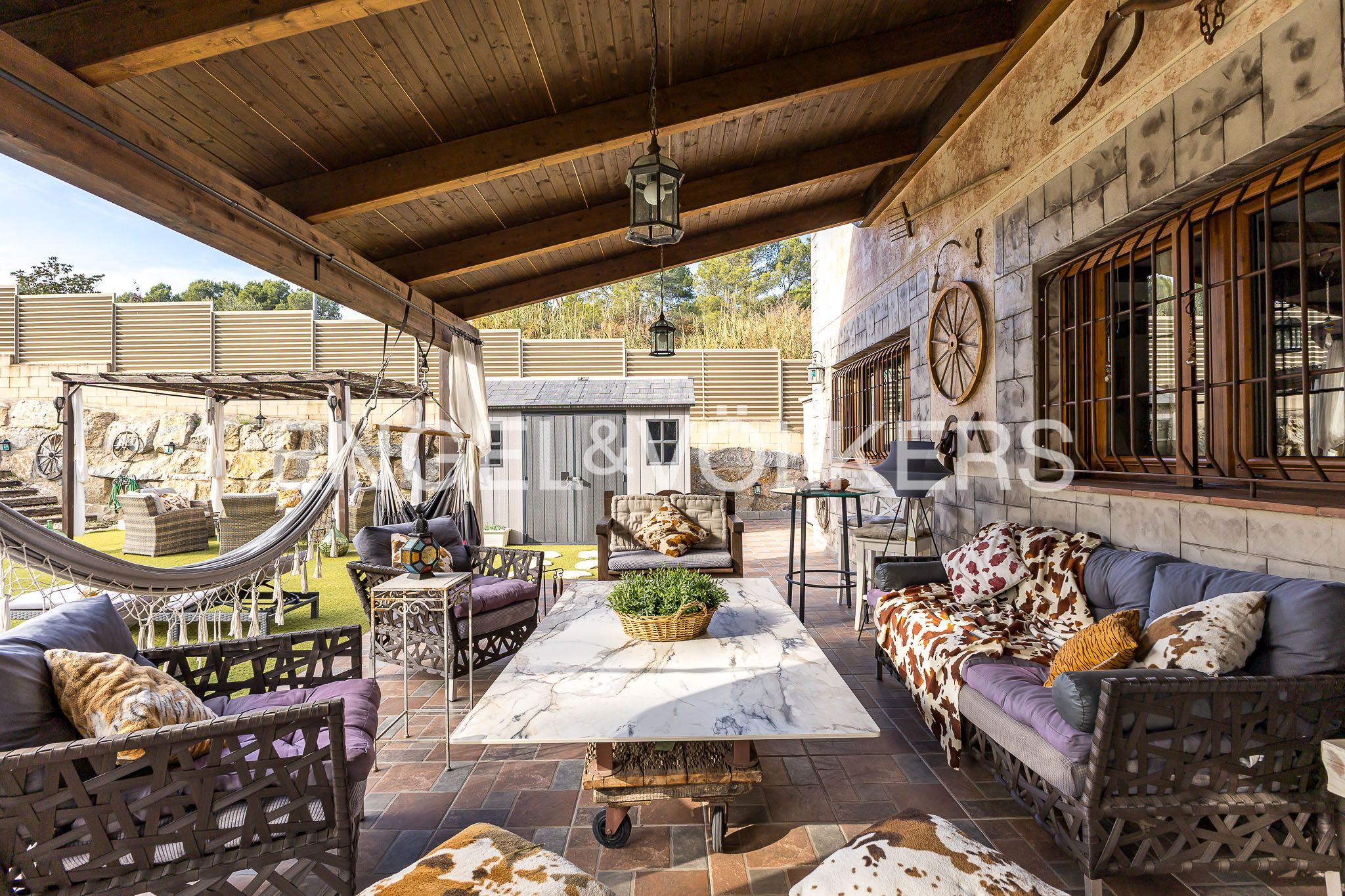 Terrassa de Casa o xalet en venda en Rubí amb Calefacció, Jardí privat i Piscina