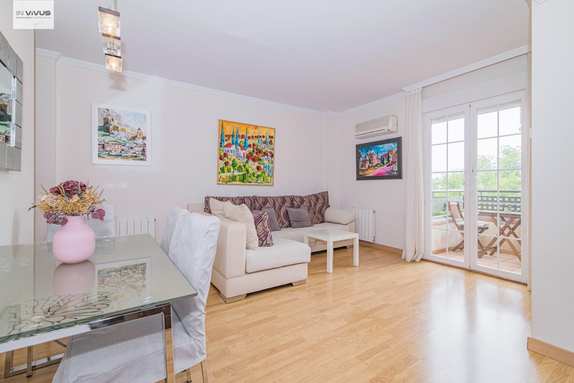 Living room of Flat for rent to own in  Granada Capital  with Air Conditioner, Heating and Private garden