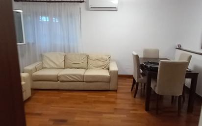 Living room of Flat for sale in  Madrid Capital  with Air Conditioner