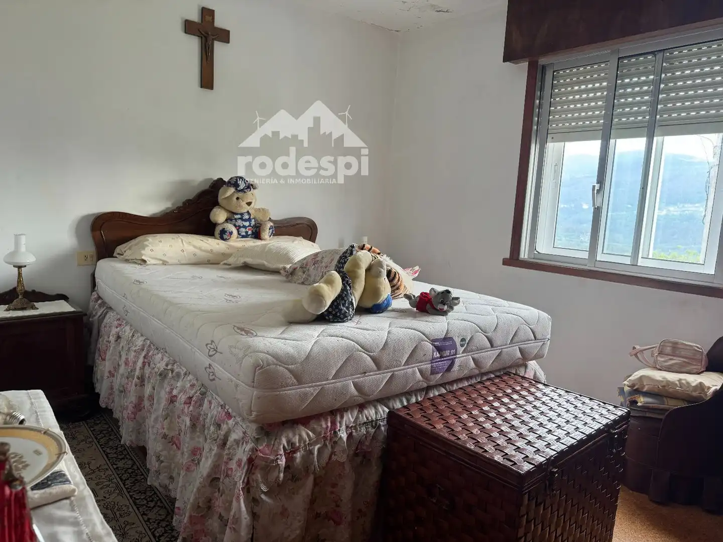 Dormitori de Casa o xalet en venda en Crecente amb Traster i Moblat