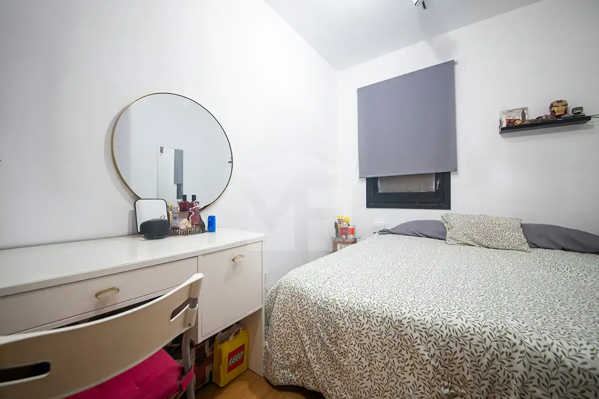 Bedroom of Flat for sale in Barcelona  with Air Conditioner and Heating