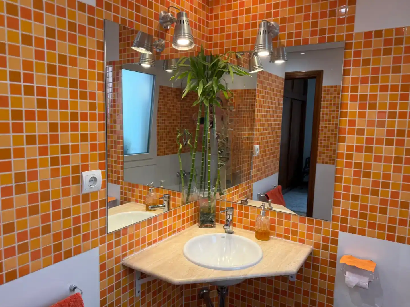Baño de Piso en venta en Las Rozas de Madrid con Aire acondicionado, Jardín privado y Parquet