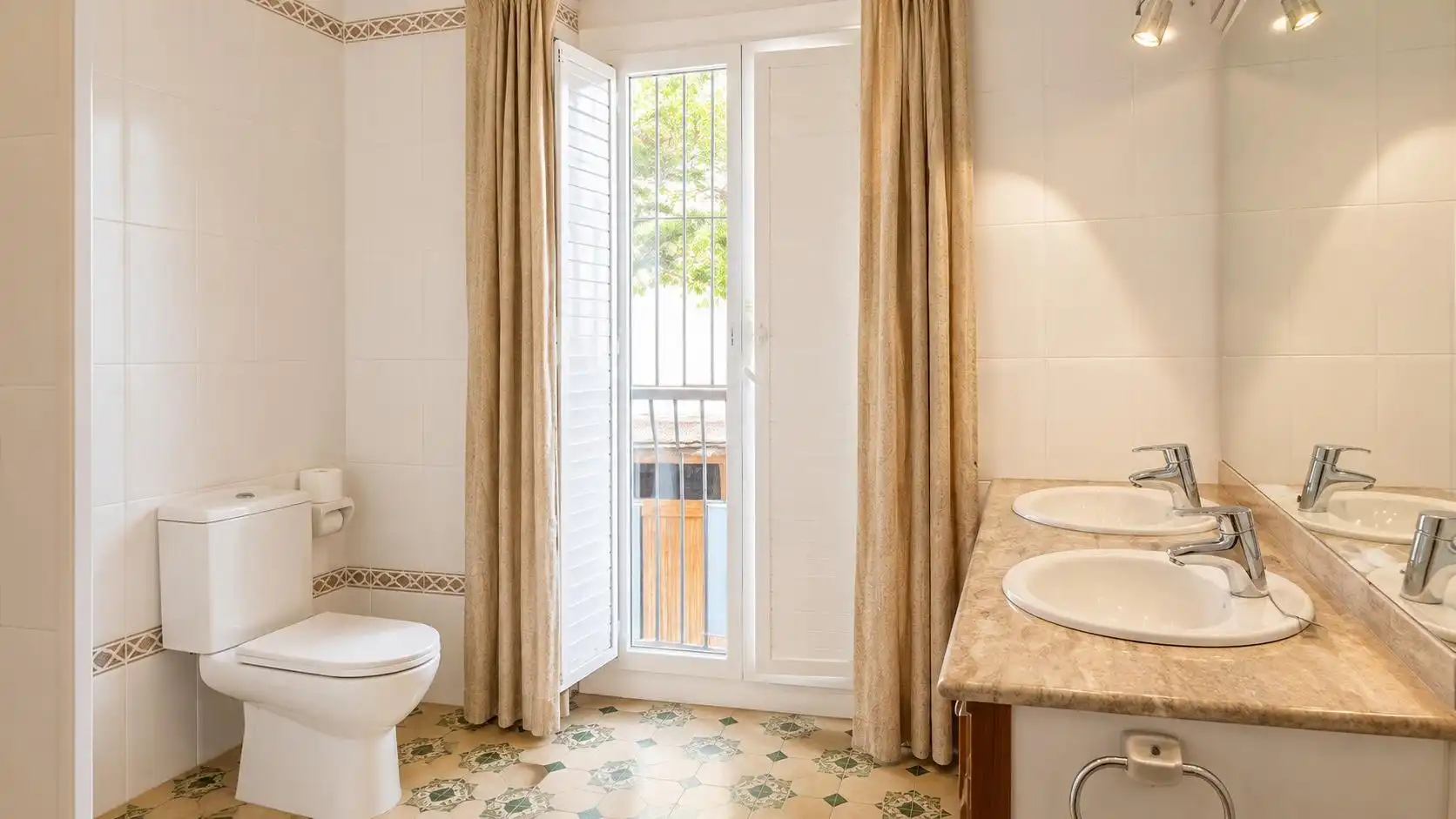 Baño de Casa o chalet en venta en Llançà