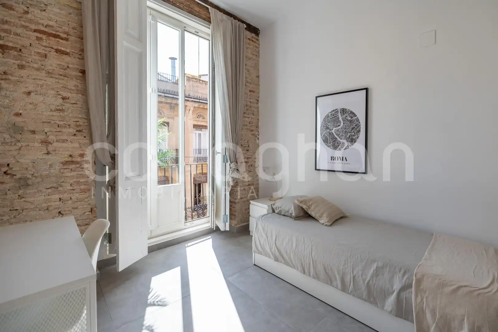 Bedroom of Buildings for sale in Valencia