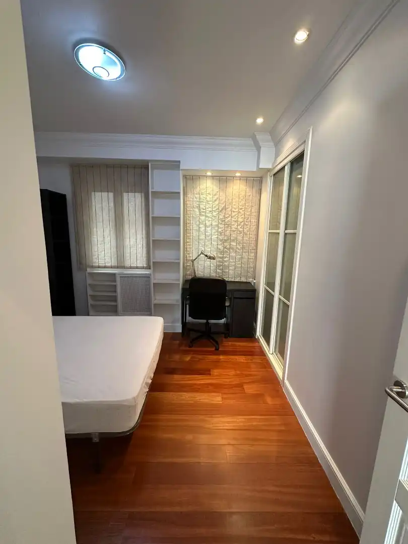 Bedroom of Flat for rent in Madrid  with Air Conditioner, Heating and Parquet flooring