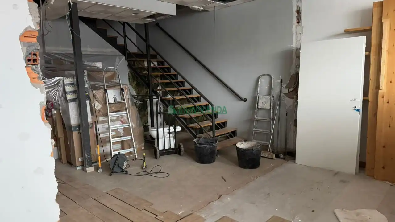 Local comercial en venda a Ponteareas, imagen 4