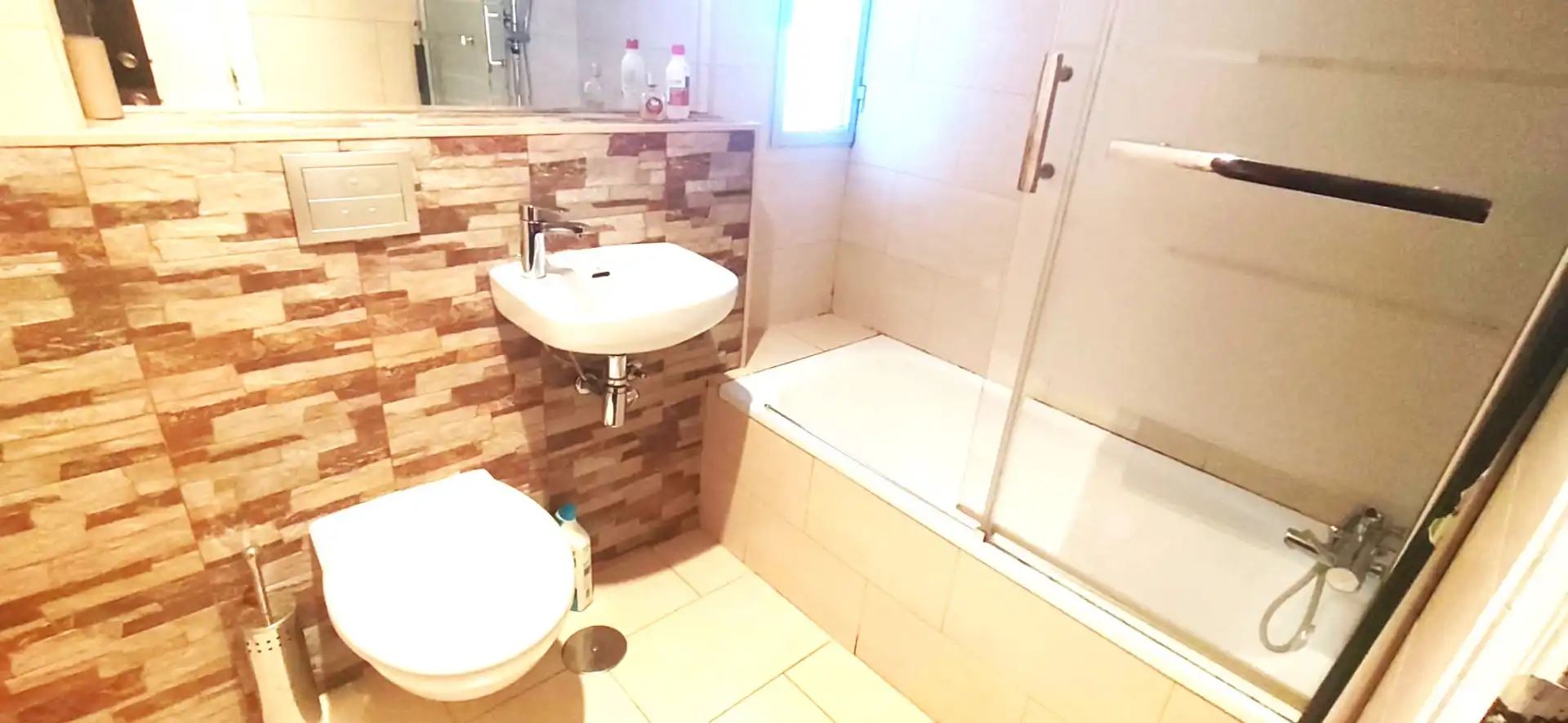 Badezimmer von Wohnung zum Verkauf in Móstoles mit Heizung, Parkett und Terrasse