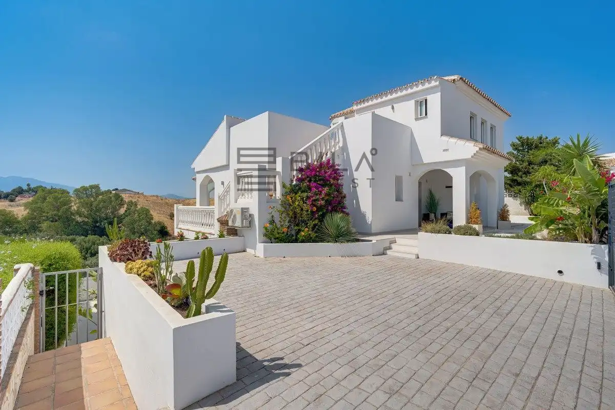 Villa avec piscine à vendre à Cerros del Aguila, imagen 37