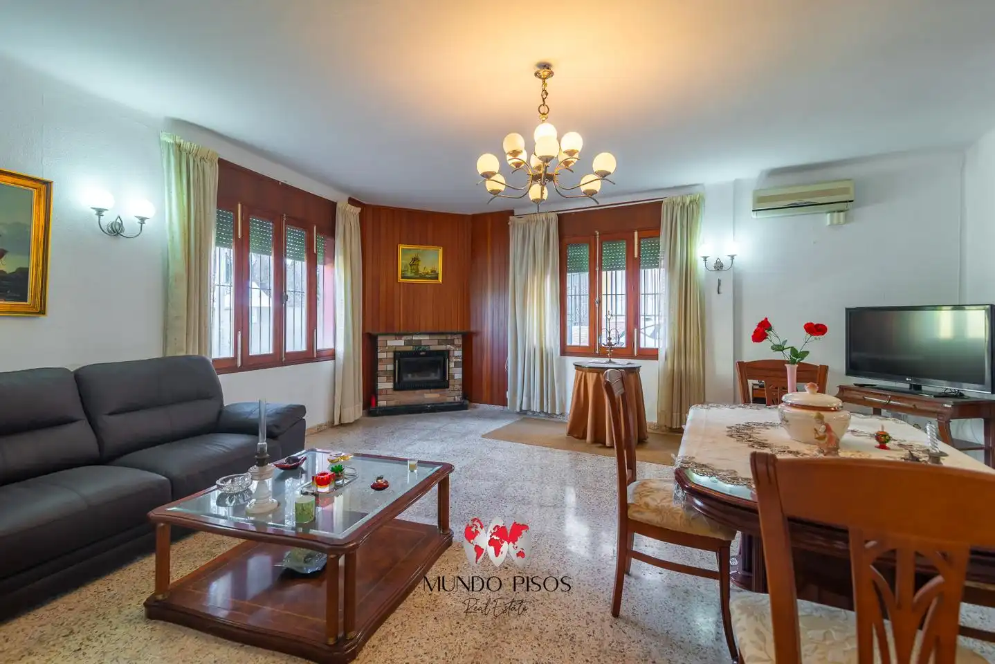 Wohnzimmer von Erdgeschoss zum Verkauf in  Palma de Mallorca mit Klimaanlage, Heizung und Terrasse