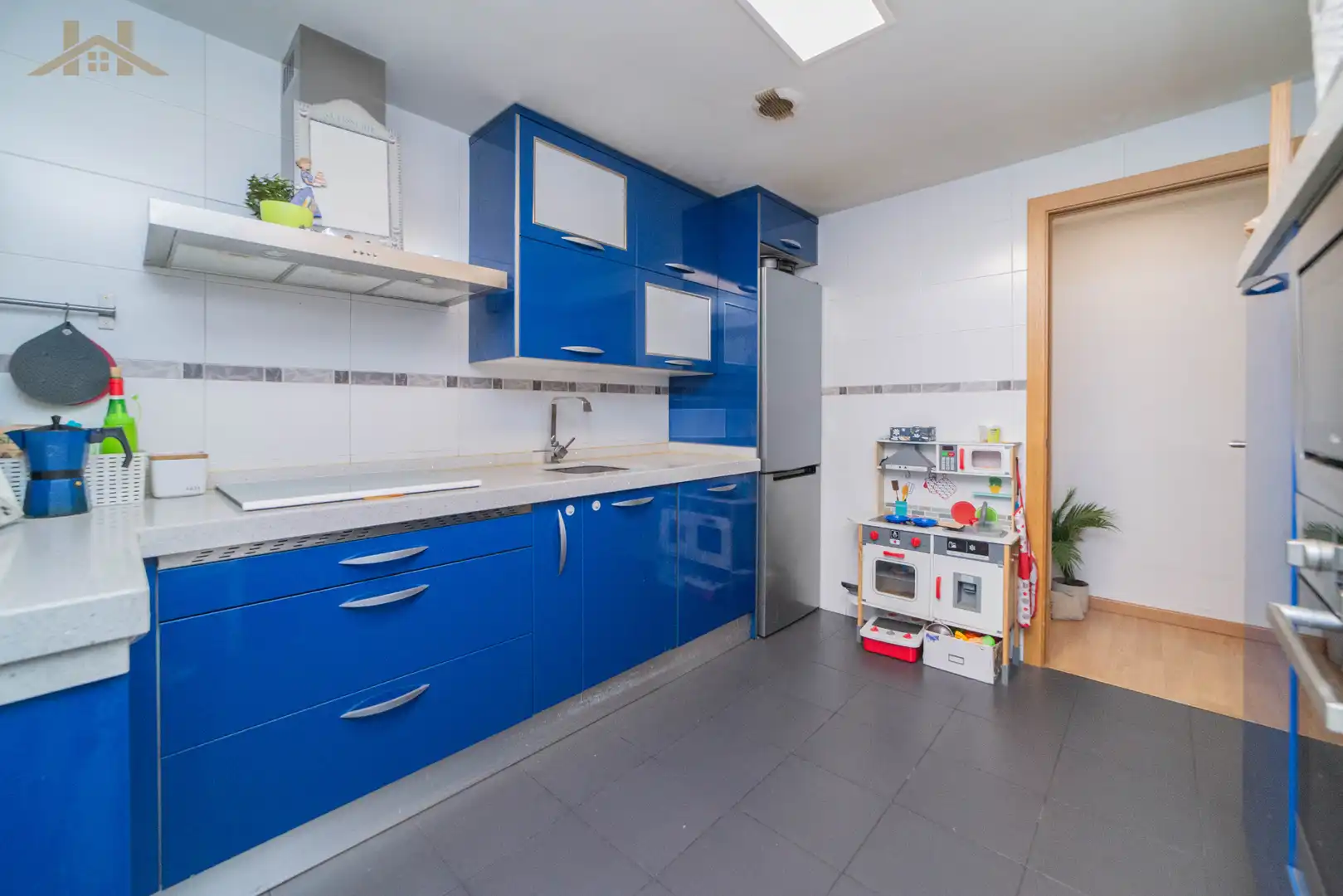 Kitchen of Flat for sale in Móstoles  with Air Conditioner, Heating and Storage room