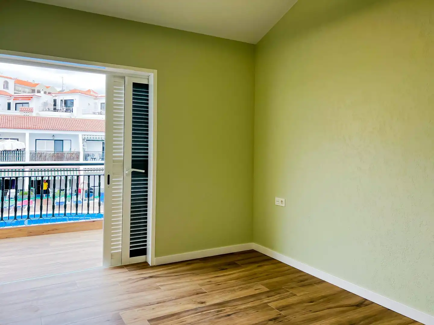 Dormitori de Apartament en venda en Arona amb Terrassa i Piscina comunitària