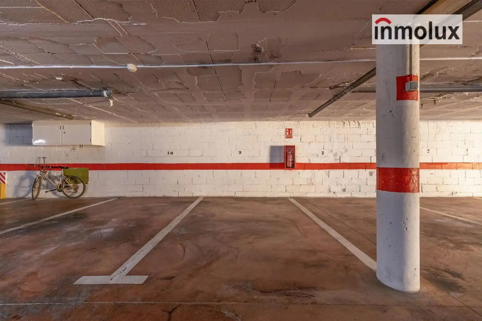 Parking of Flat for sale in Elche / Elx  with Terrace, Swimming Pool and Community pool