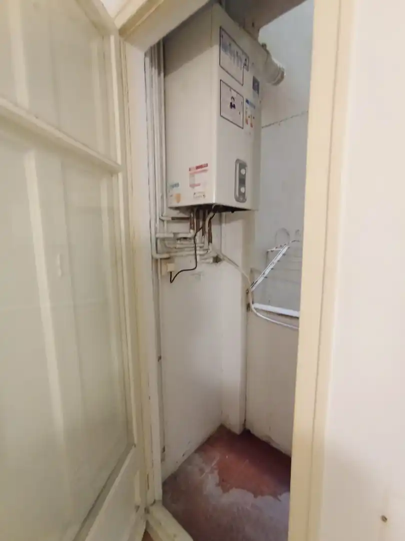 Piso en venta en Barcelona con Calefacción y Horno