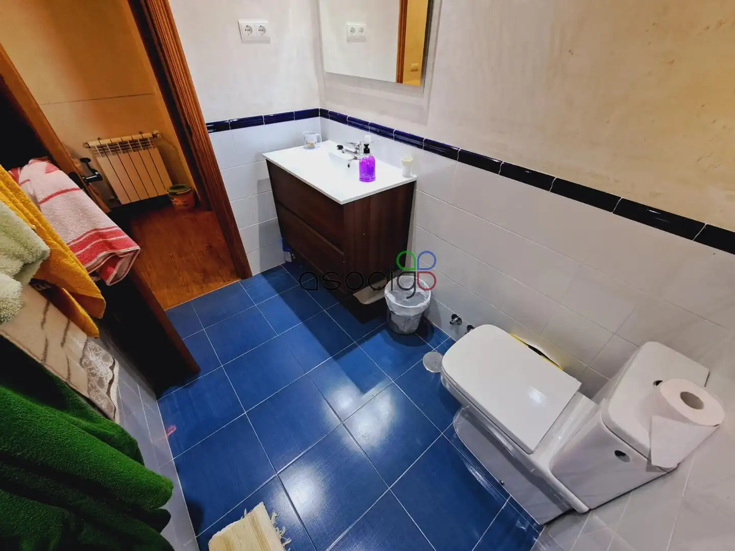 Baño de Casa o chalet en venta en Solanillos del Extremo con Calefacción, Trastero y Piscina