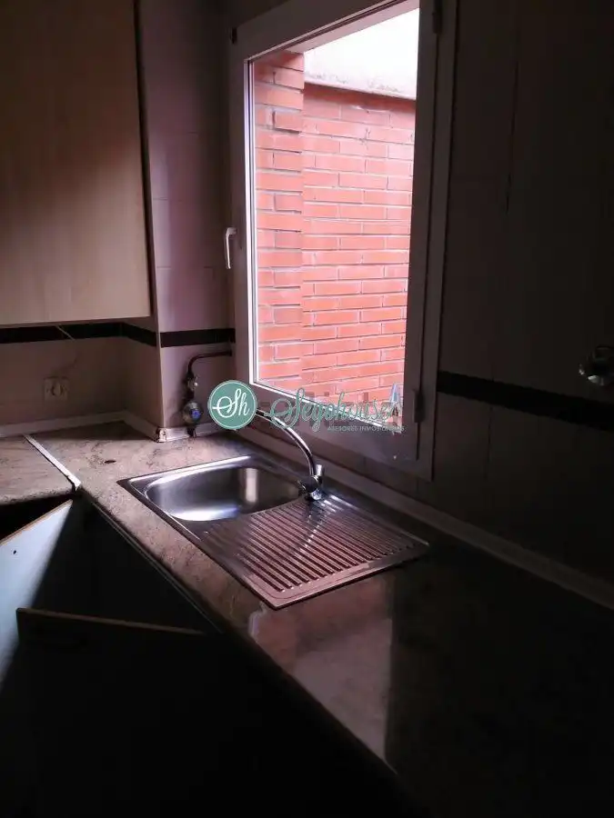 Kitchen of Flat for sale in Segovia  with Heating and Storage room