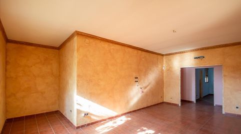 Foto 2 de Casa adosada en venta en Oliva de Sabuco, Alcaraz, Albacete