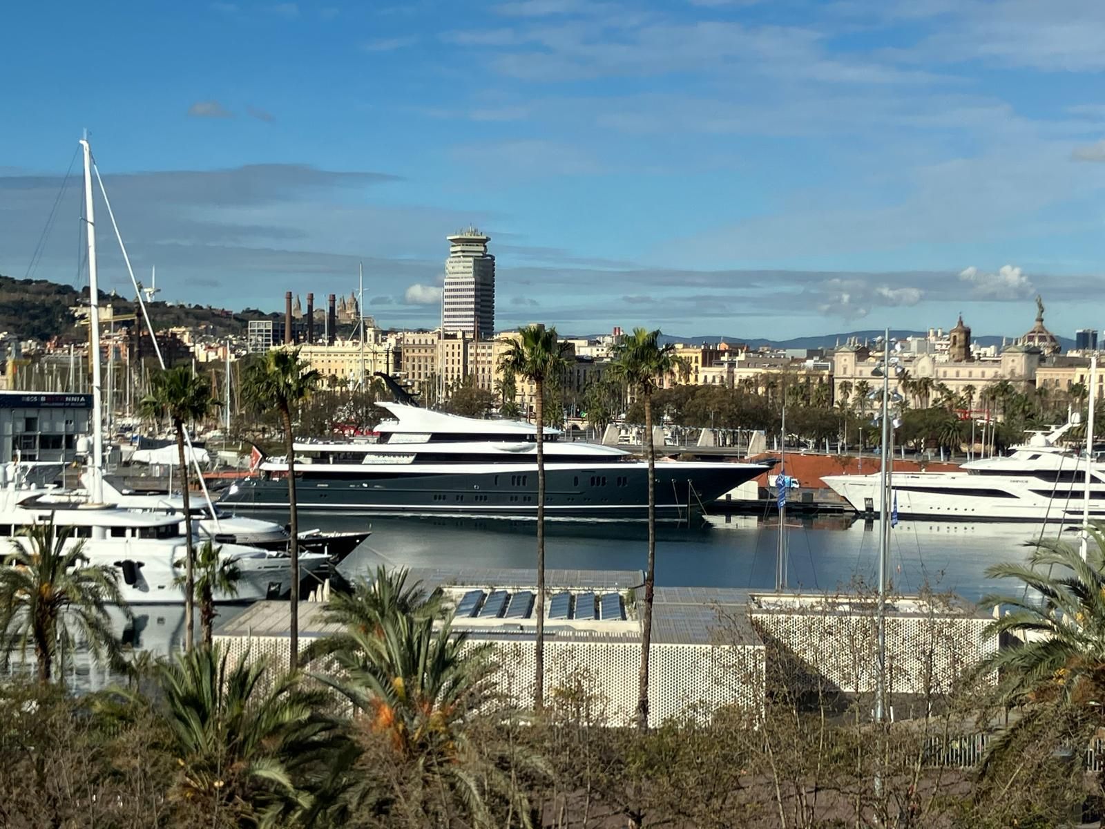 Vista exterior de Apartament de lloguer en  Barcelona Capital amb Aire condicionat, Calefacció i Terrassa