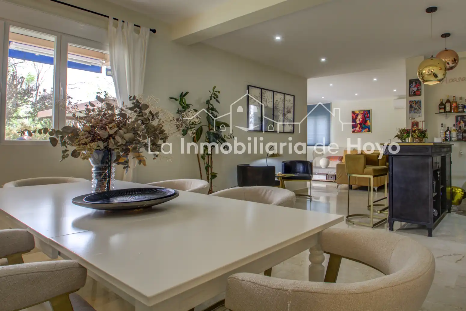 Sala de estar de Casa o chalet en venta en Hoyo de Manzanares con Aire acondicionado, Calefacción y Jardín privado