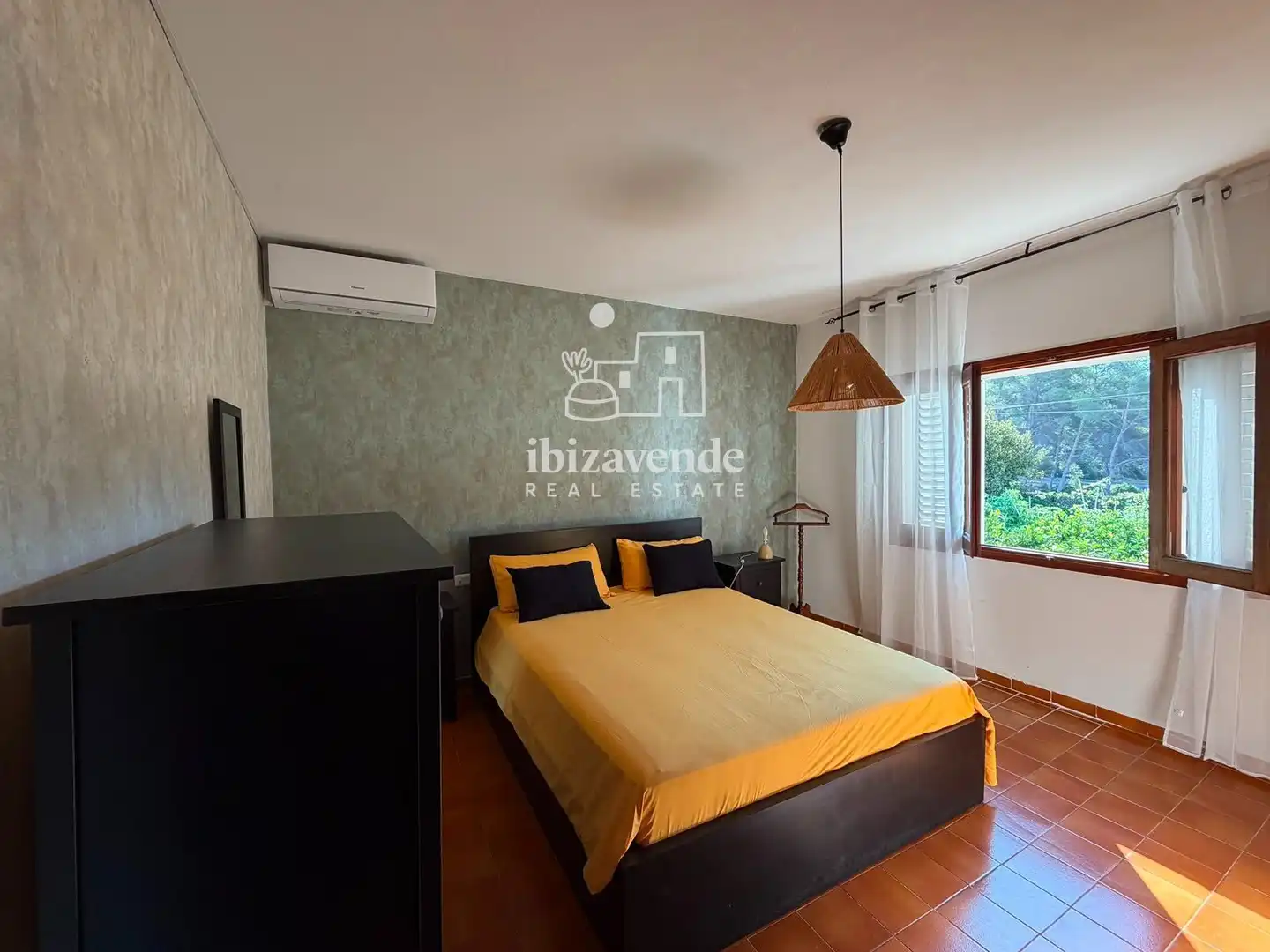 Habitación de Casa o chalet de alquiler en Santa Eulària des Riu con Aire acondicionado, Piscina y Amueblado