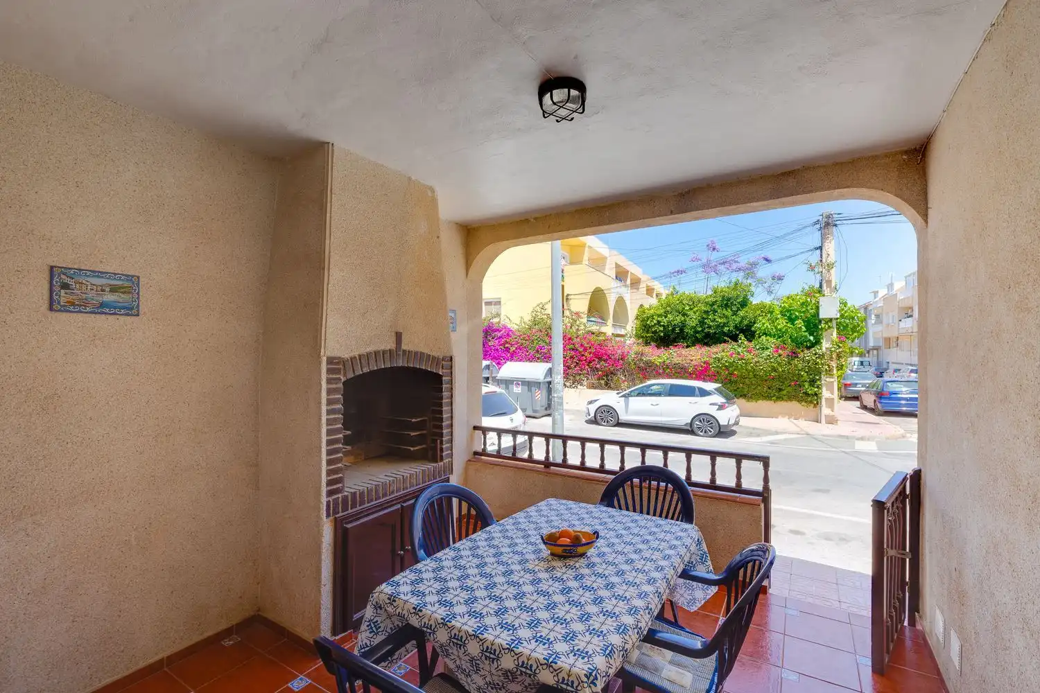 Terrasse von Einfamilien-Reihenhaus zum Verkauf in Torrevieja mit Terrasse, Balkon und Gemeinschaftspool