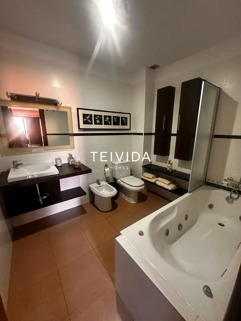 Badezimmer von Wohnung zur Miete in Adeje mit Klimaanlage, Terrasse und Möbliert